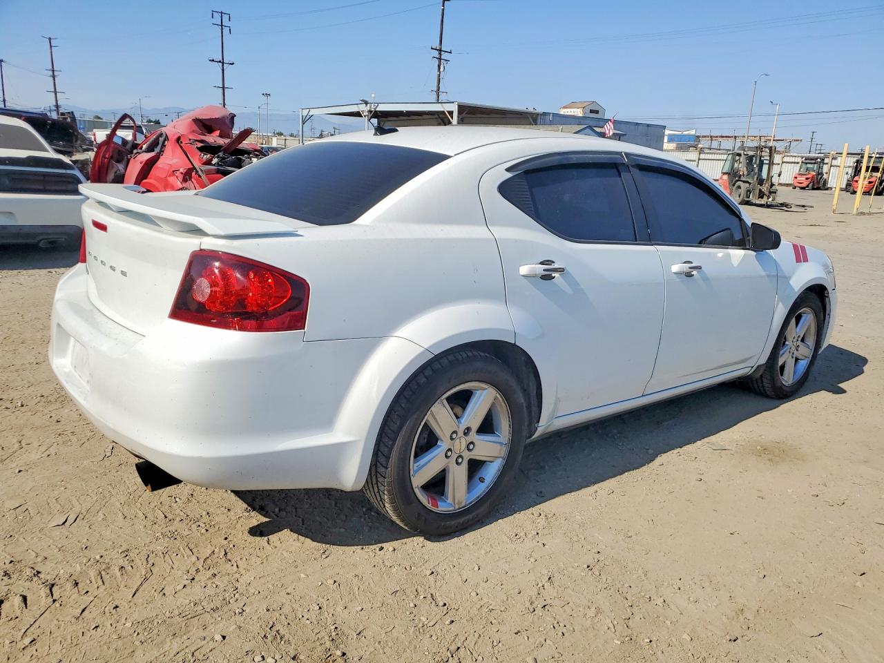 2013 DODGE AVENGER