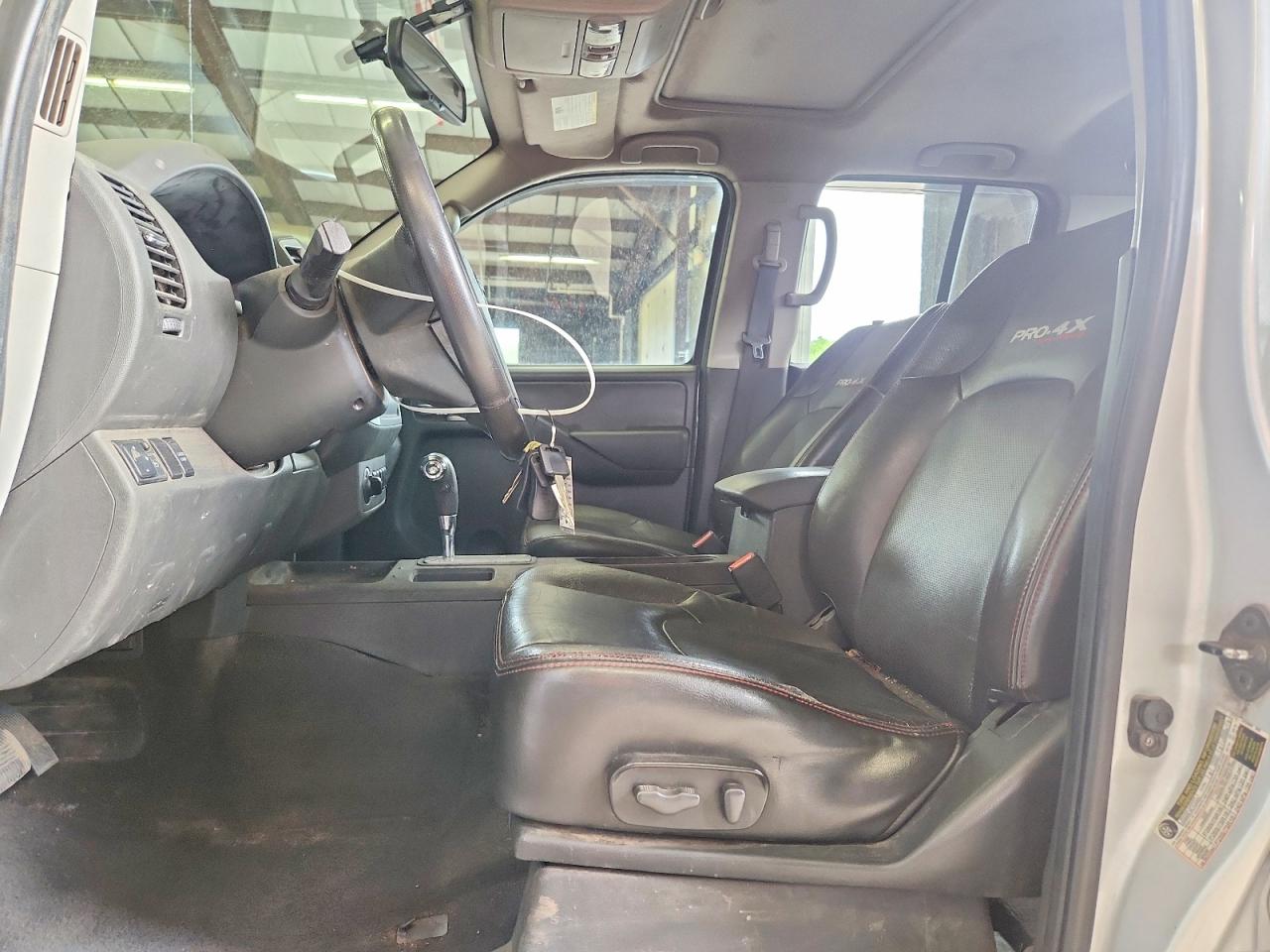 2012 NISSAN FRONTIER