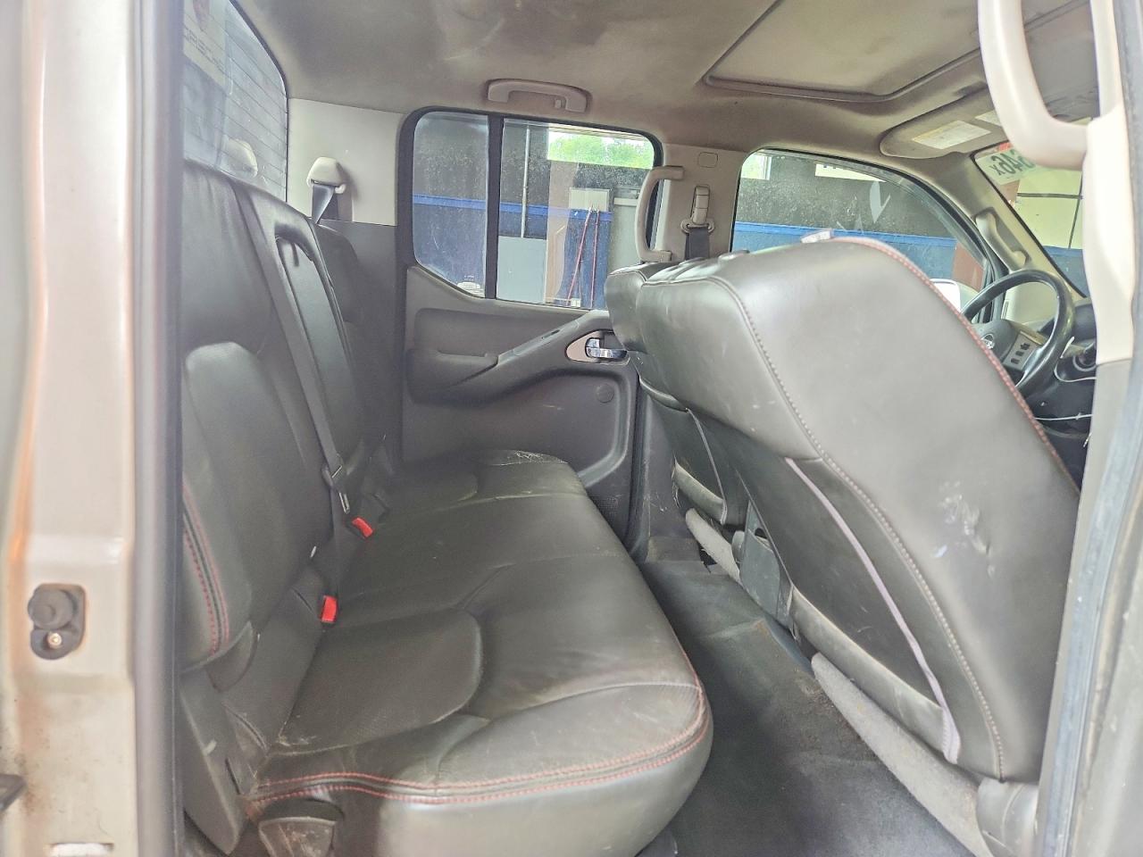 2012 NISSAN FRONTIER