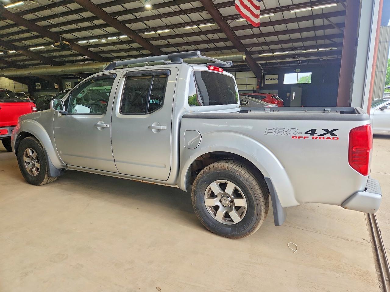 2012 NISSAN FRONTIER