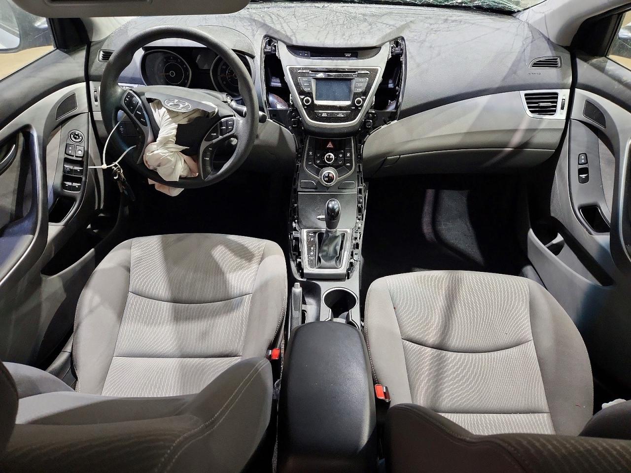 2016 HYUNDAI ELANTRA