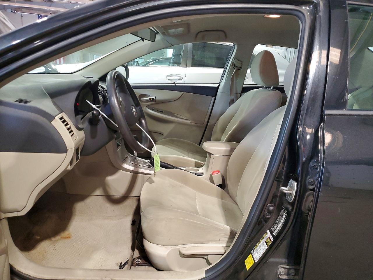 2011 TOYOTA COROLLA