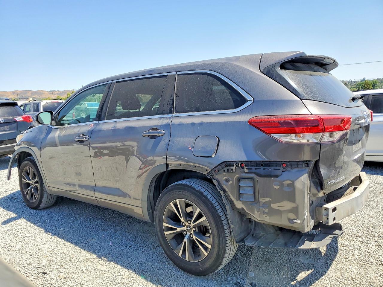 2018 TOYOTA HIGHLANDER