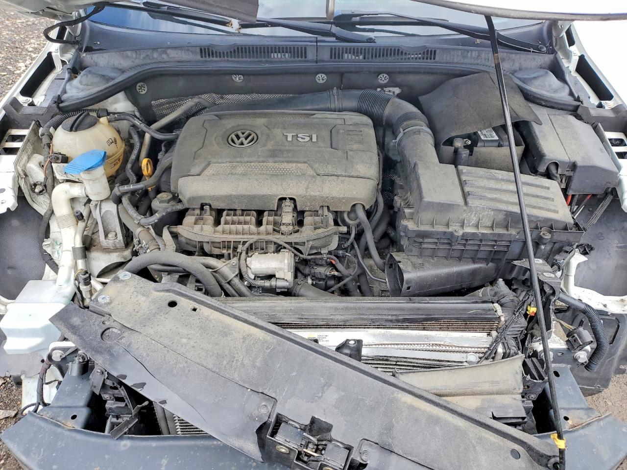 2016 VOLKSWAGEN JETTA