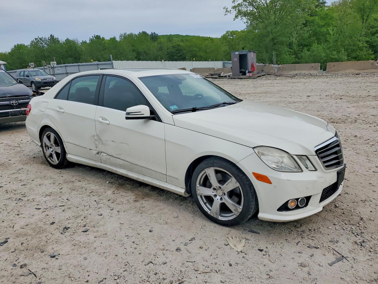 2010 MERCEDES-BENZ E-CLASS