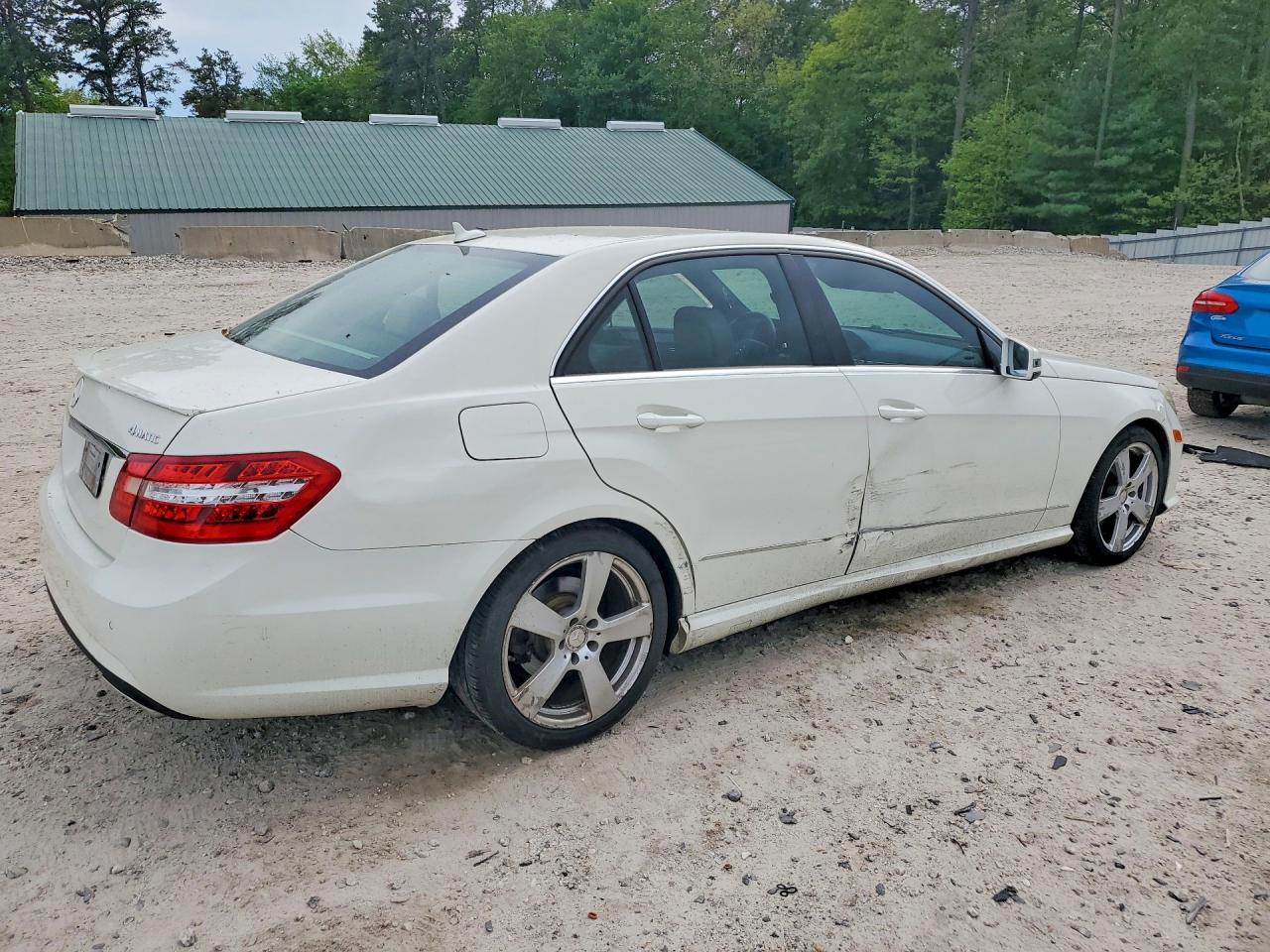 2010 MERCEDES-BENZ E-CLASS