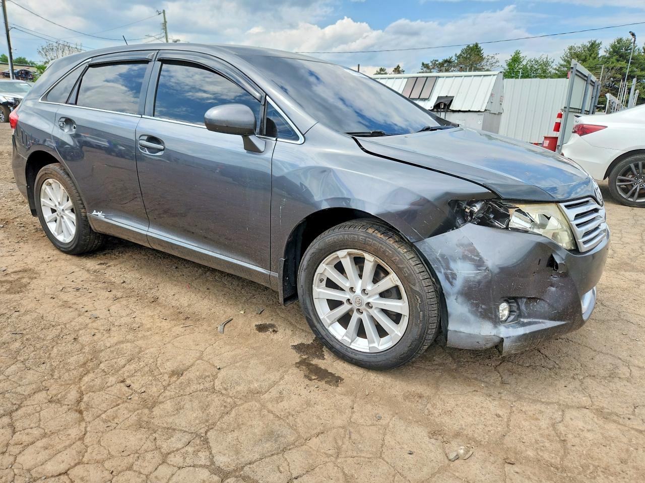 2011 TOYOTA VENZA