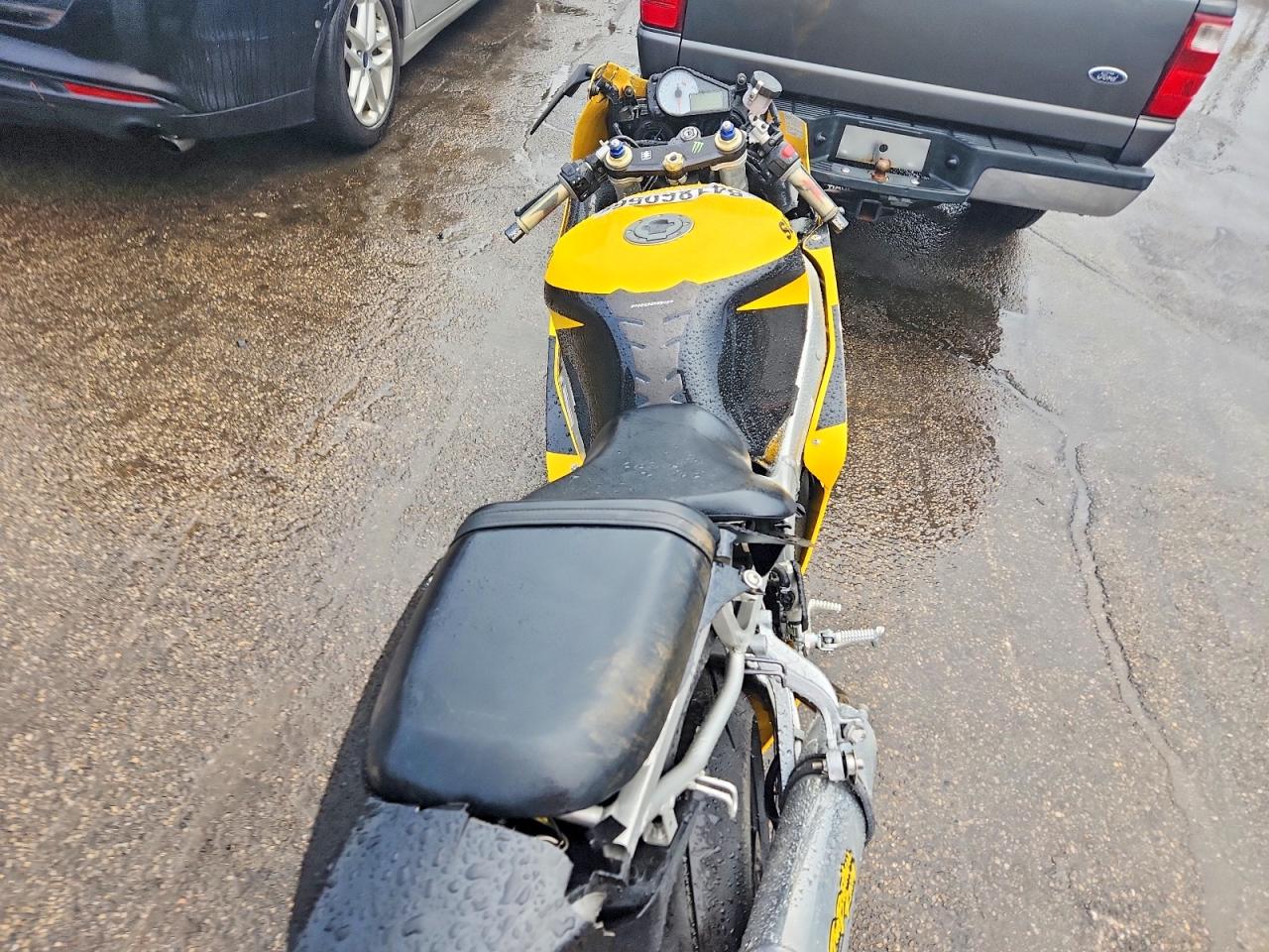 2002 SUZUKI GSXR750