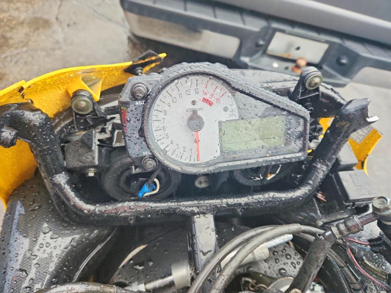 2002 SUZUKI GSXR750