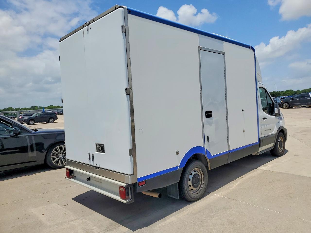 2022 FORD TRANSIT