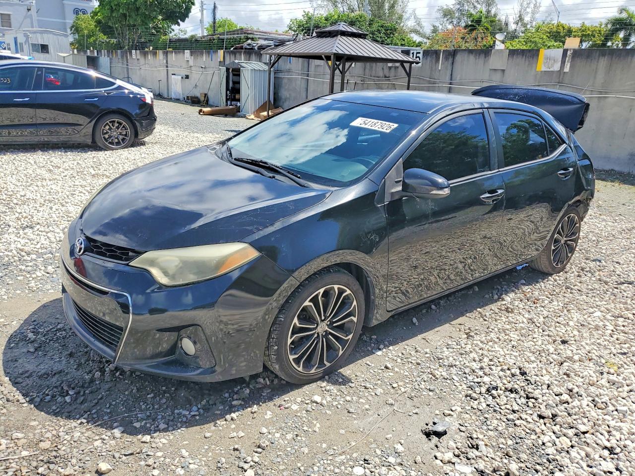 2015 TOYOTA COROLLA
