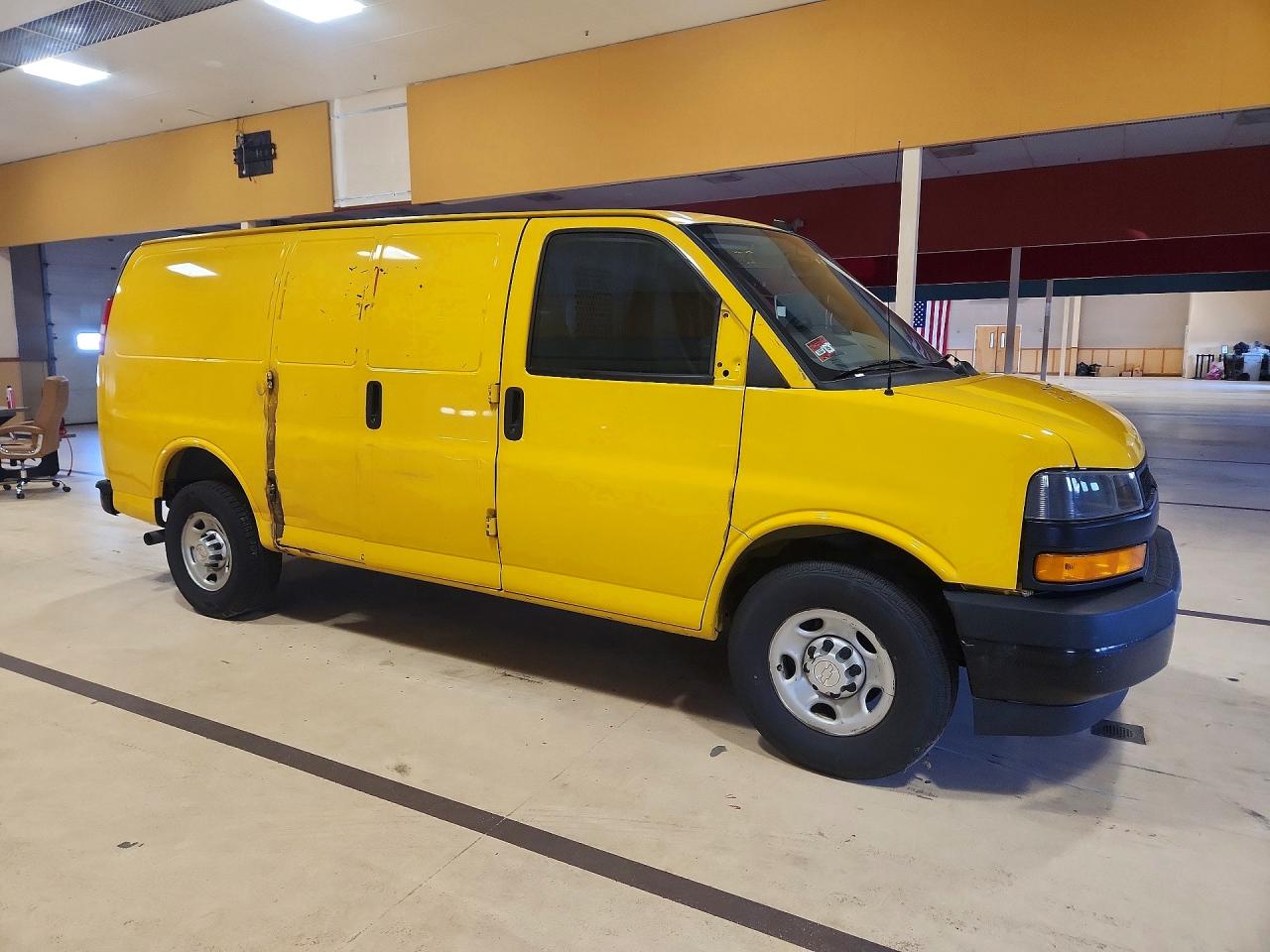 2019 CHEVROLET EXPRESS