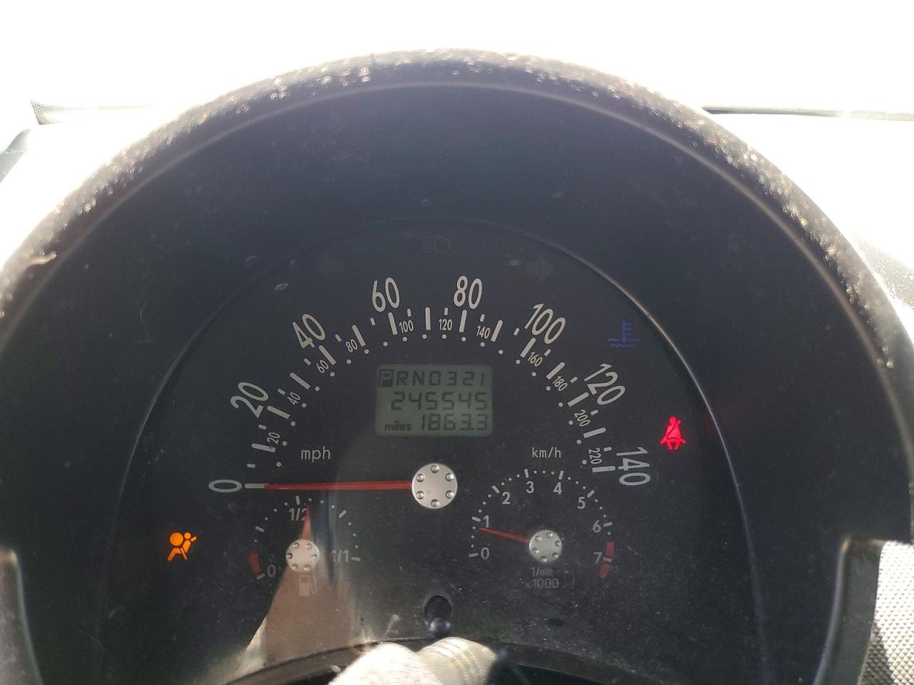 2004 VOLKSWAGEN BEETLE