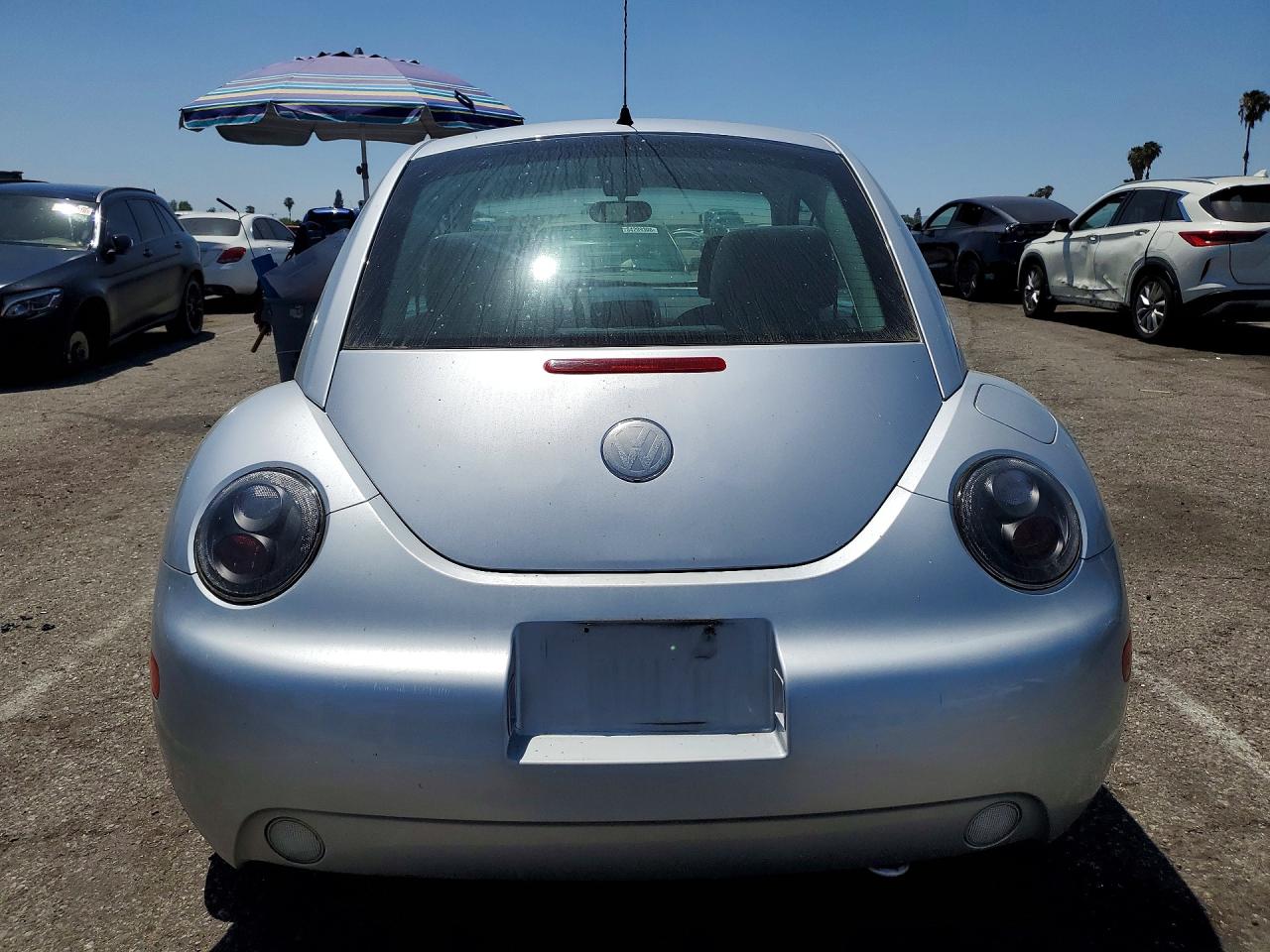 2004 VOLKSWAGEN BEETLE