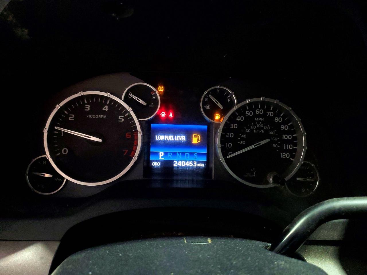 2014 TOYOTA TUNDRA