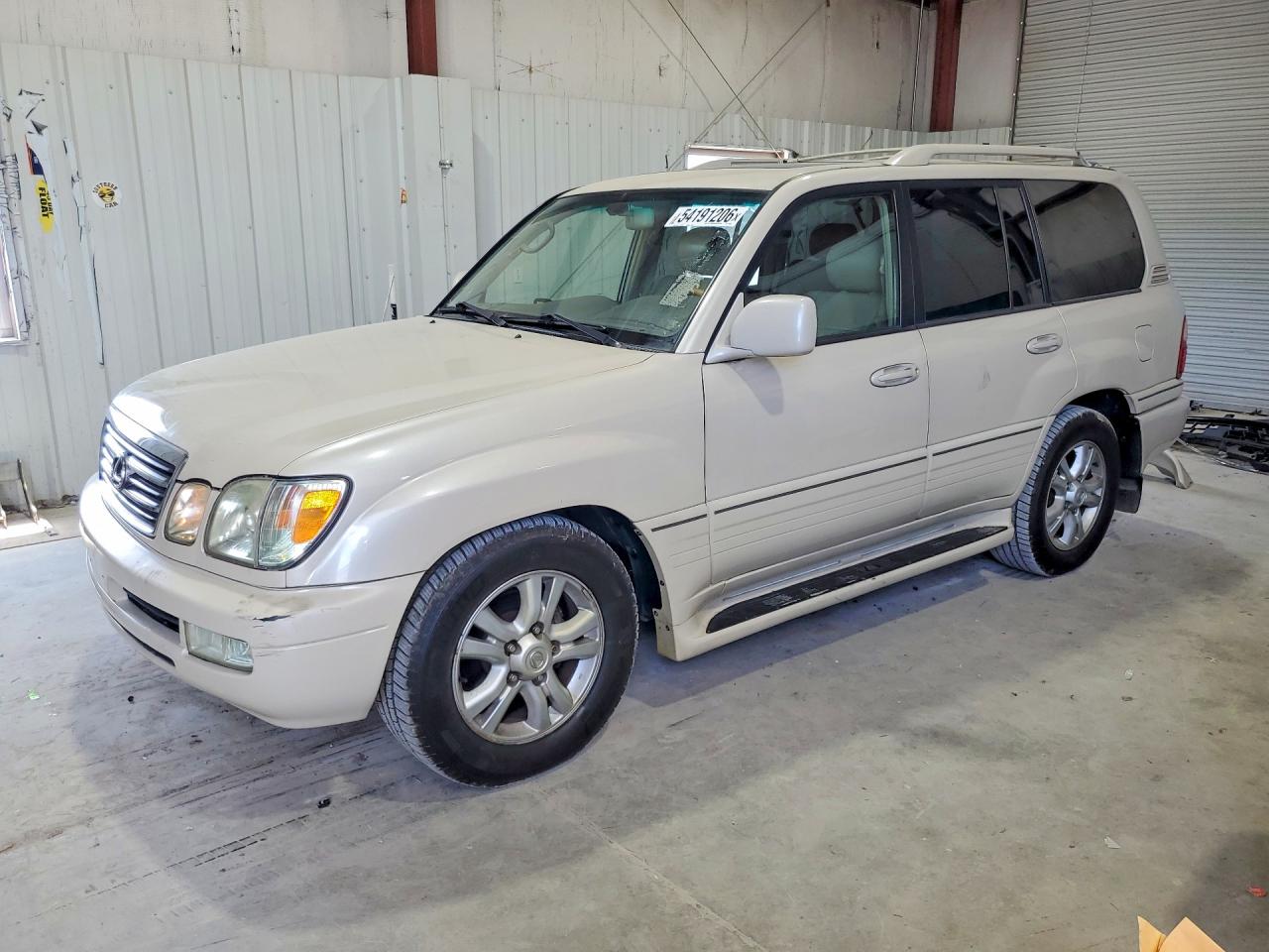 2004 LEXUS LX470
