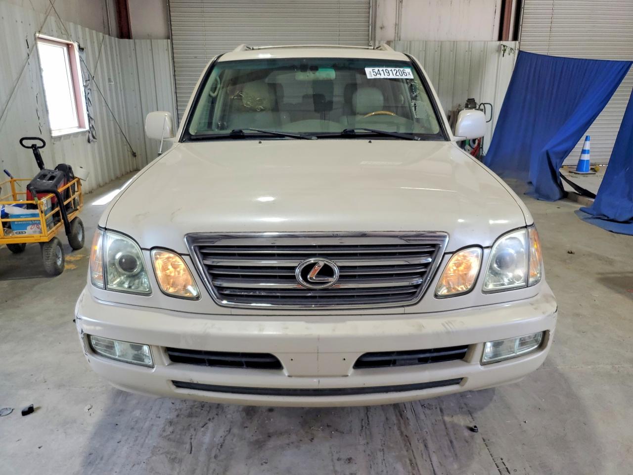 2004 LEXUS LX470