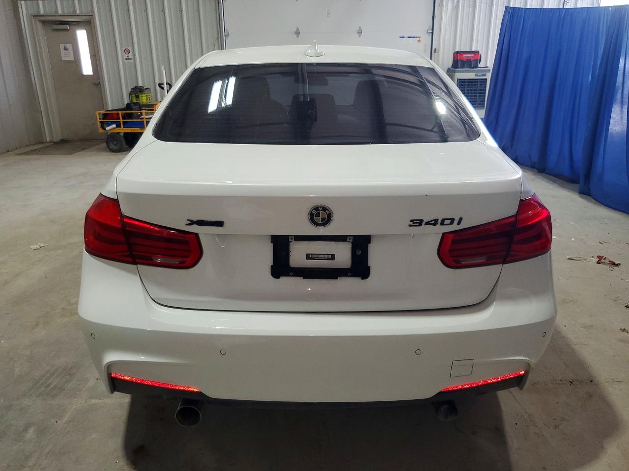 2017 BMW 3 SERIES