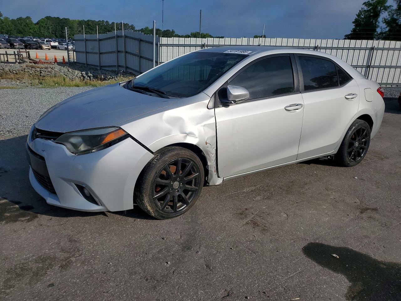 2016 TOYOTA COROLLA