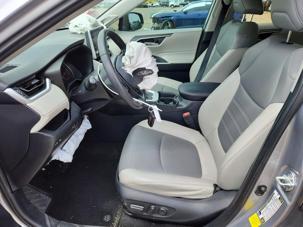 2019 TOYOTA RAV4