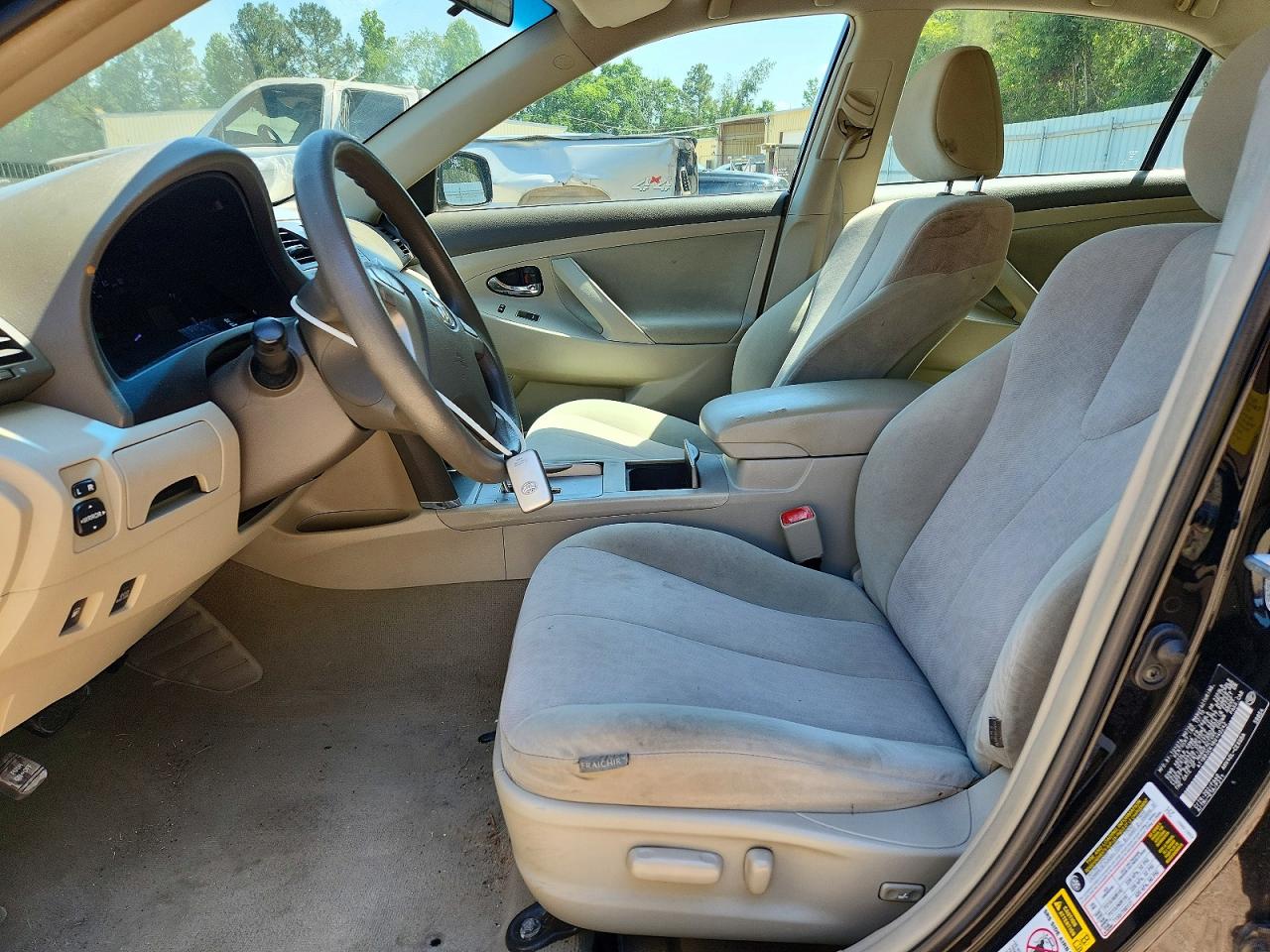 2011 TOYOTA CAMRY