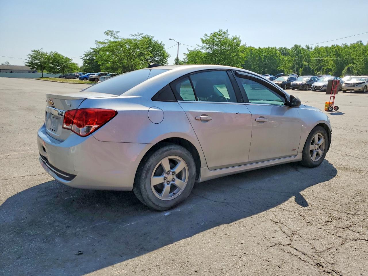 2015 CHEVROLET CRUZE