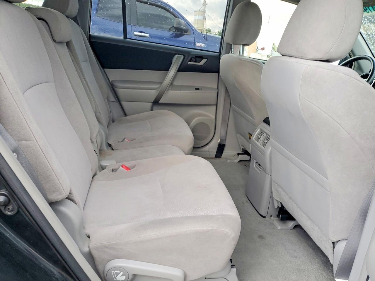 2009 TOYOTA HIGHLANDER