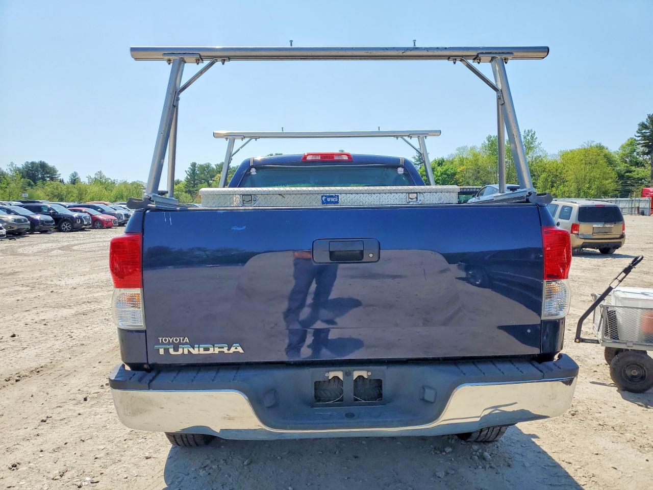 2010 TOYOTA TUNDRA