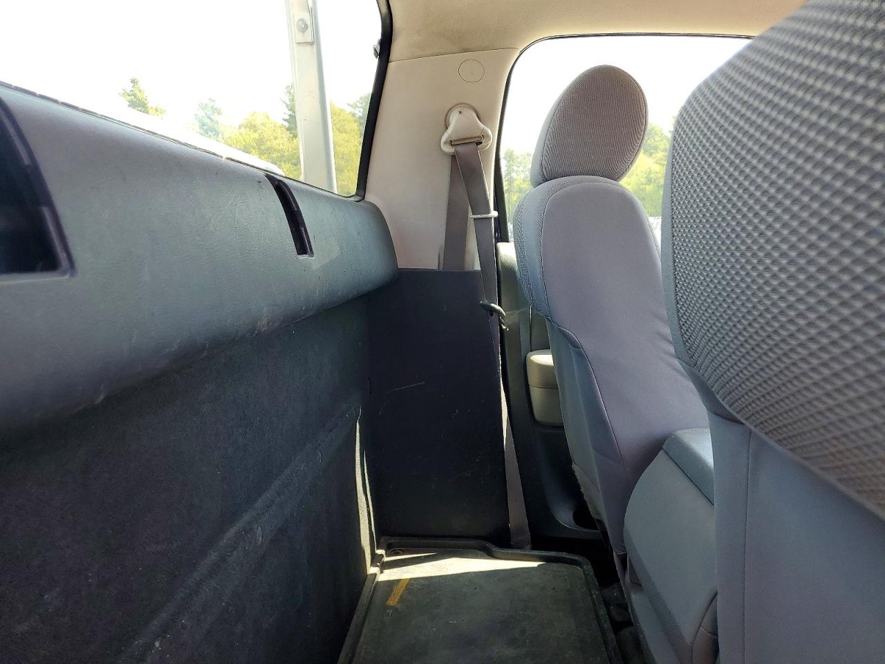 2010 TOYOTA TUNDRA