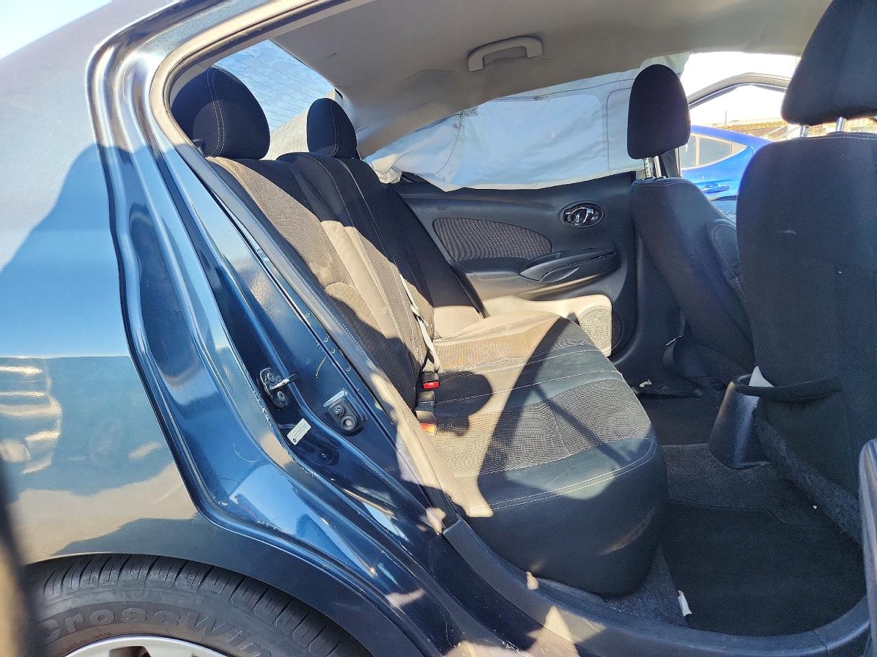 2015 NISSAN VERSA