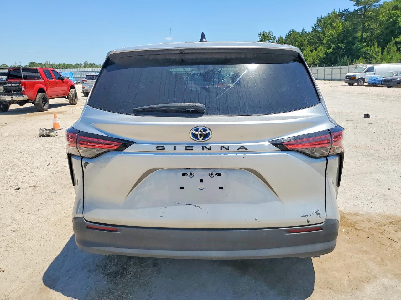 2022 TOYOTA SIENNA