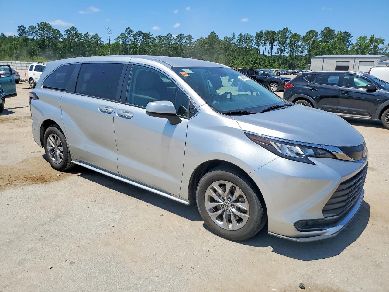 2022 TOYOTA SIENNA