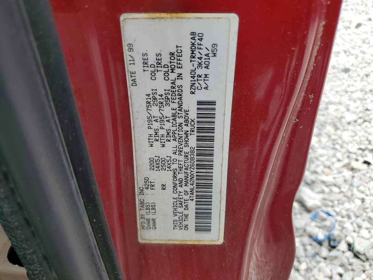 2000 TOYOTA TACOMA