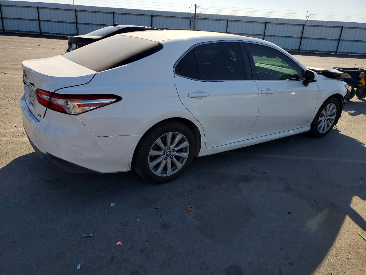 2018 TOYOTA CAMRY