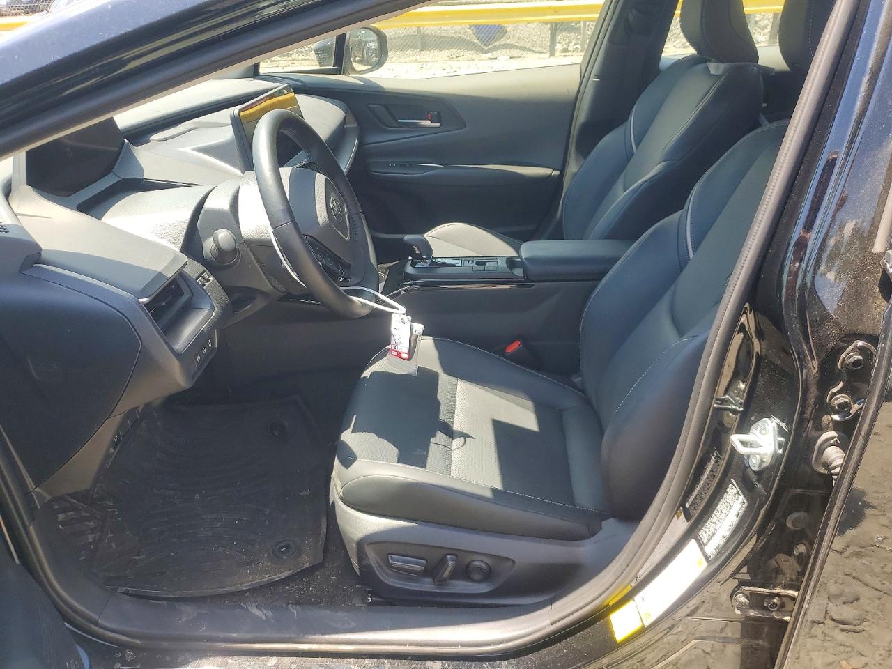 2024 TOYOTA PRIUS