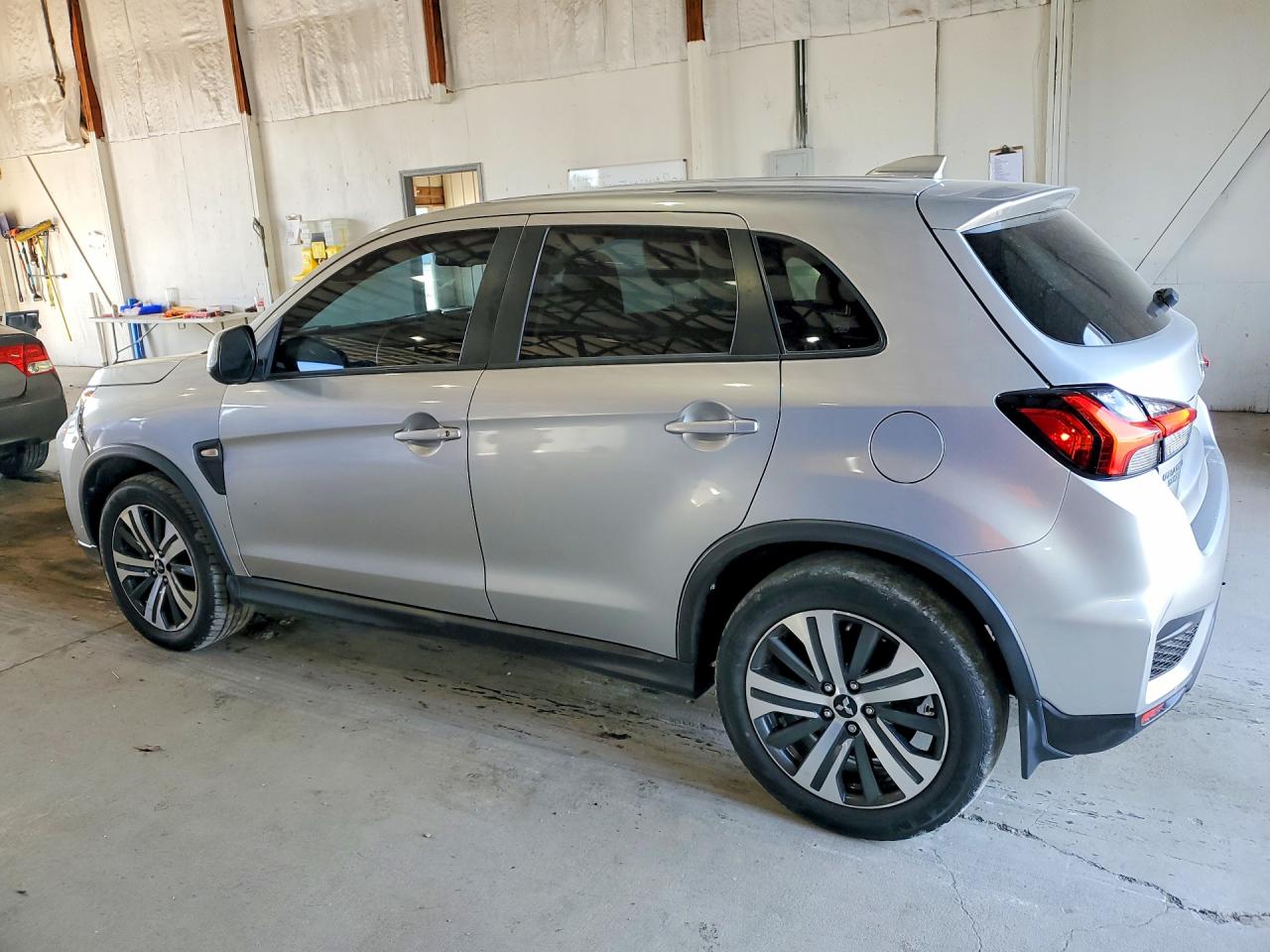 2024 MITSUBISHI OUTLANDER