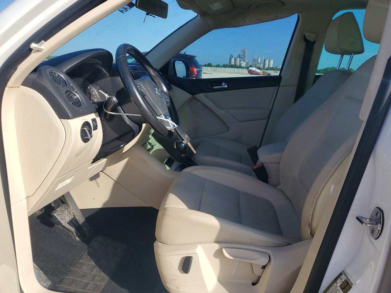 2013 VOLKSWAGEN TIGUAN