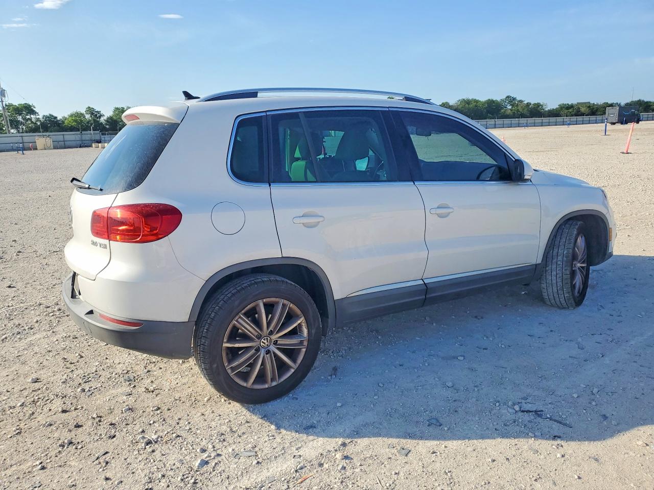 2013 VOLKSWAGEN TIGUAN