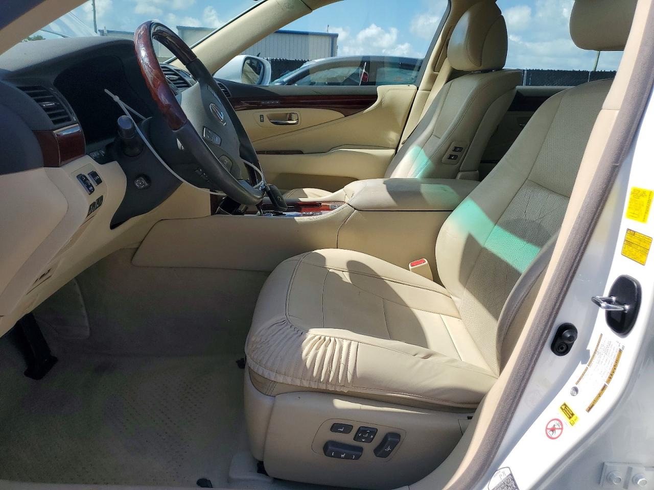 2010 LEXUS LS460