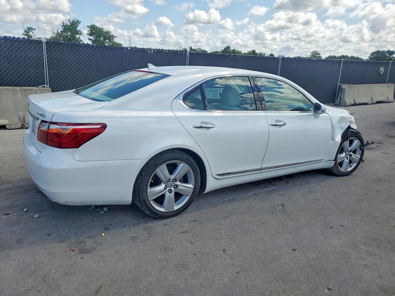 2010 LEXUS LS460