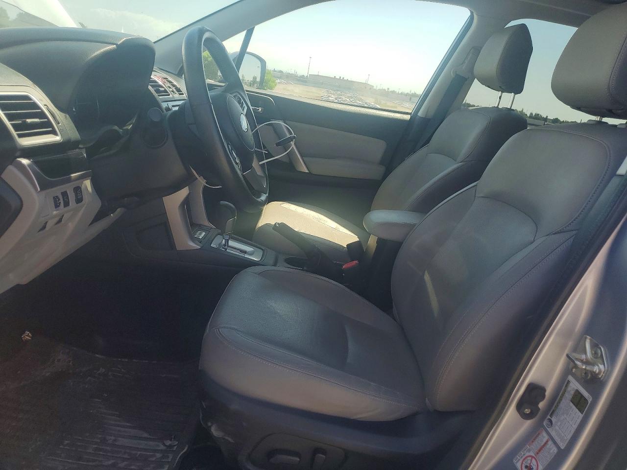 2017 SUBARU FORESTER