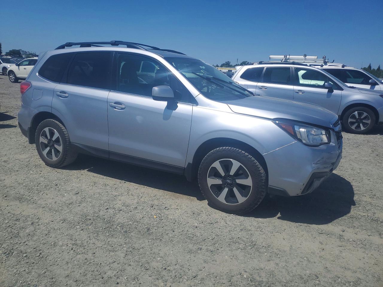 2017 SUBARU FORESTER