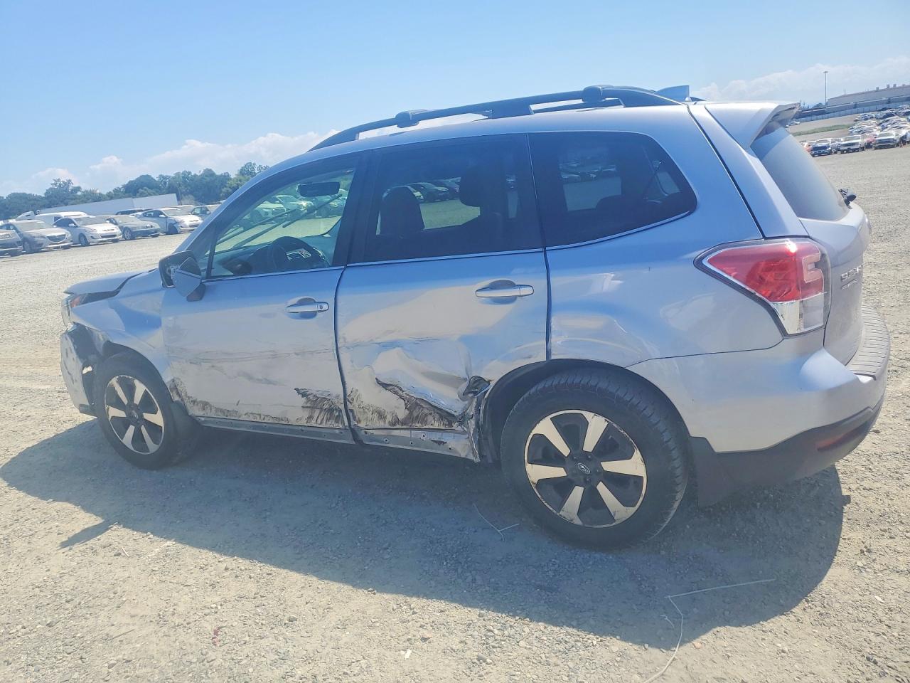 2017 SUBARU FORESTER