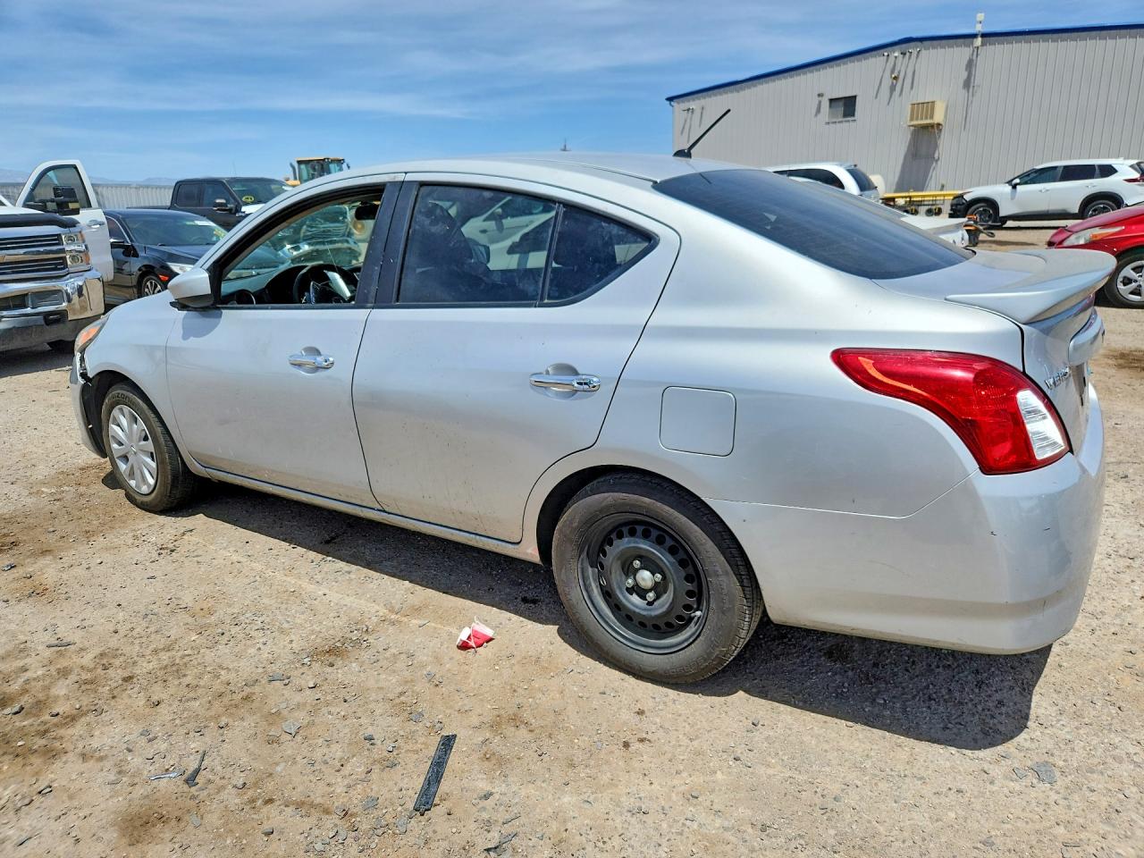 2016 NISSAN VERSA
