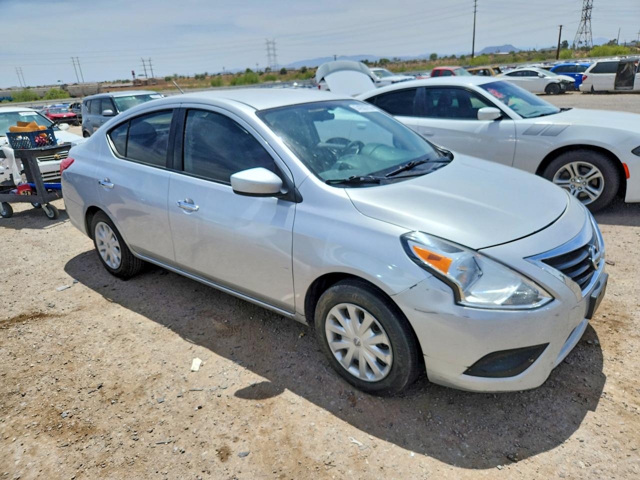 2016 NISSAN VERSA
