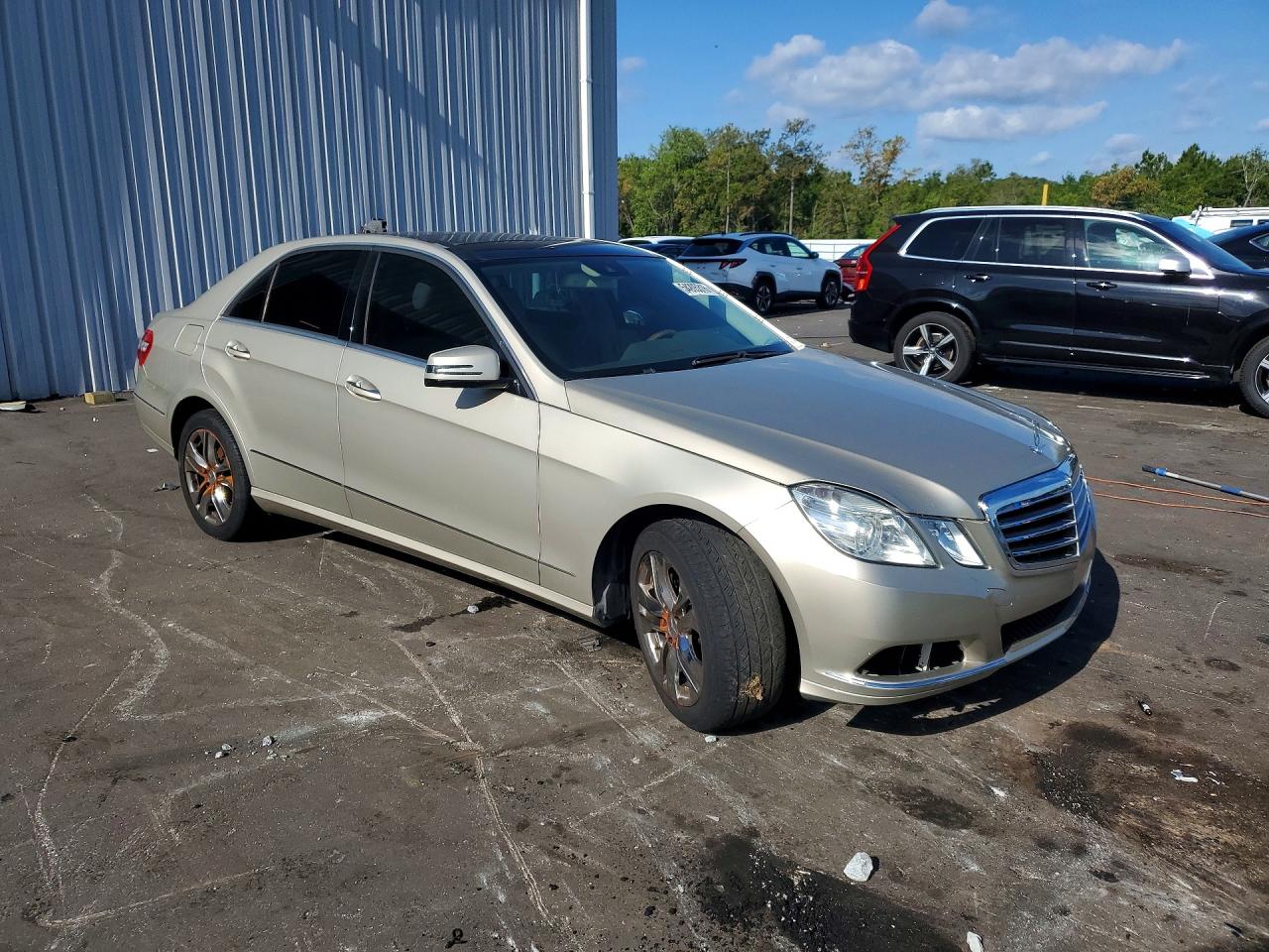 2010 MERCEDES-BENZ E-CLASS