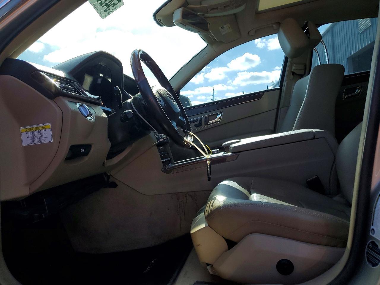 2010 MERCEDES-BENZ E-CLASS