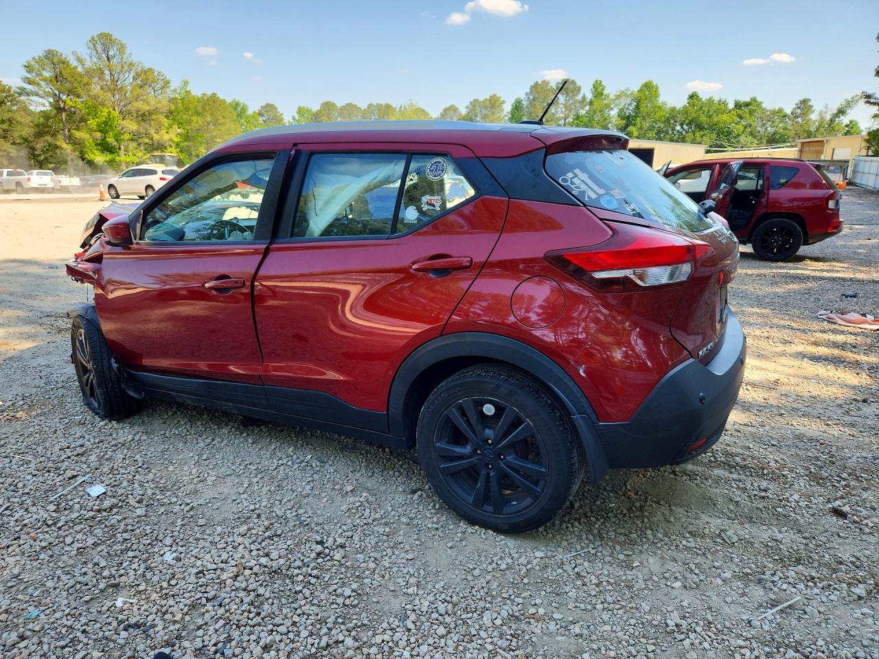 2020 NISSAN KICKS