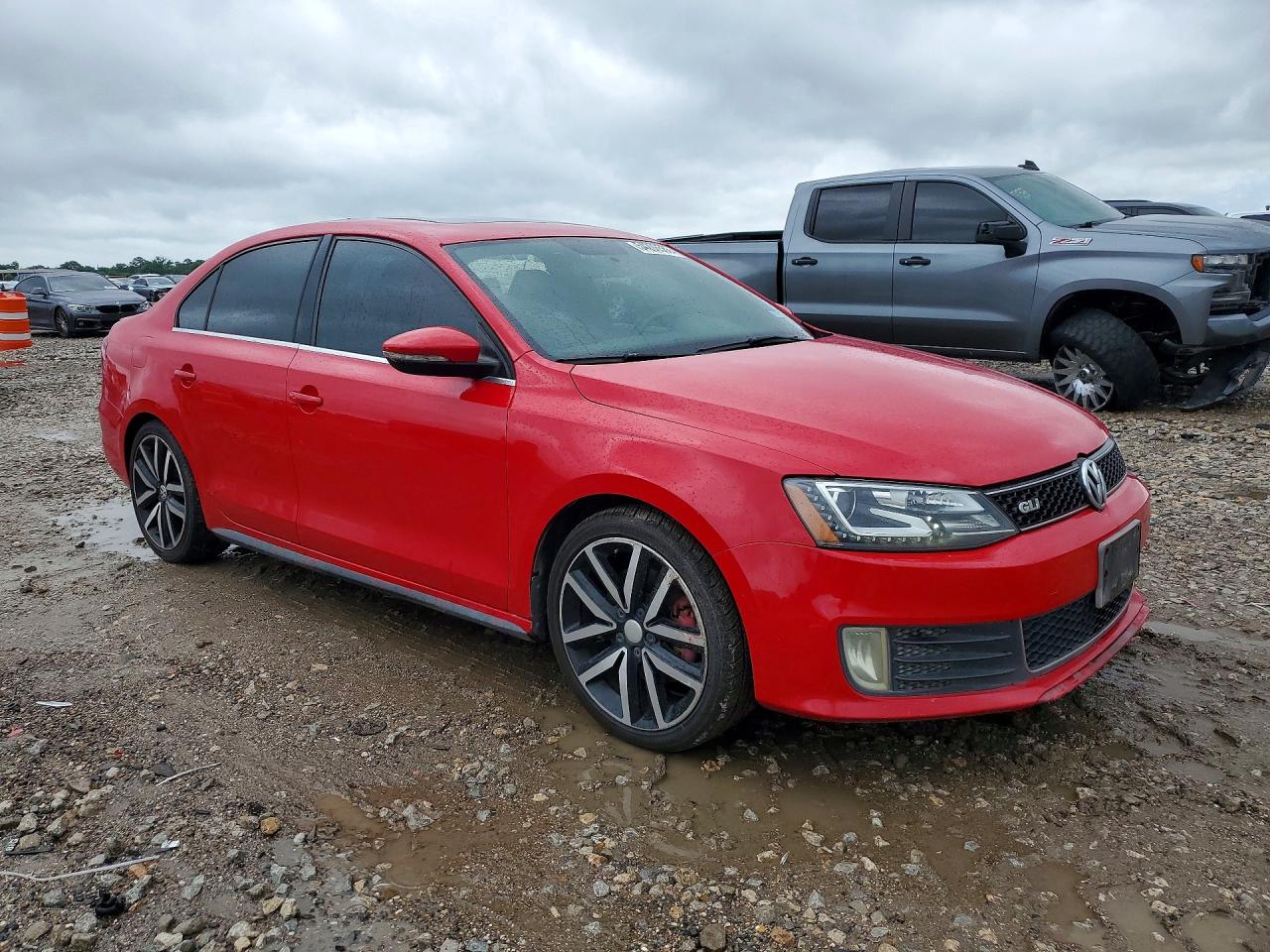 2014 VOLKSWAGEN JETTA