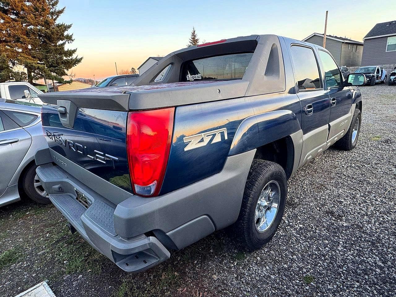 2002 CHEVROLET AVALANCHE